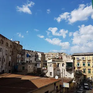 Napul'è 2*, Napoli Italia